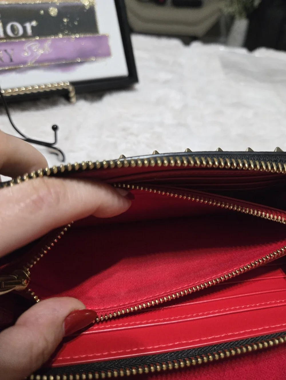 🔥 Christian Louboutin Spike Accents Leather Continental Wallet EUC 🔥